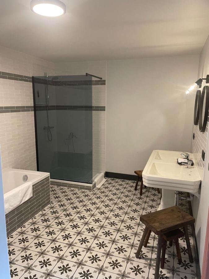 La Posterie Bed & Breakfast Ронс Екстериор снимка