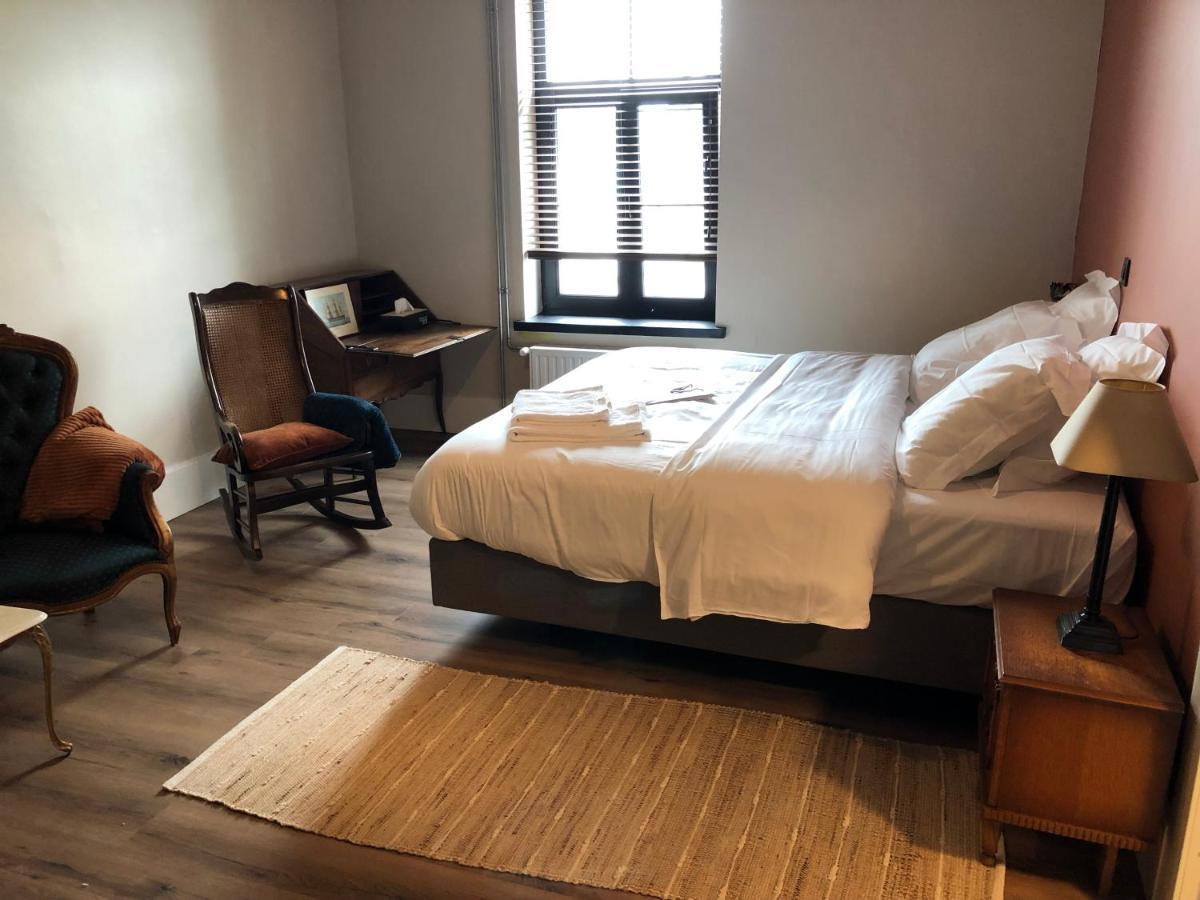 La Posterie Bed & Breakfast Ронс Екстериор снимка